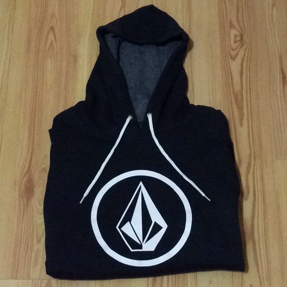 Volcom Other - Volcom Men’s hoodie NWT!